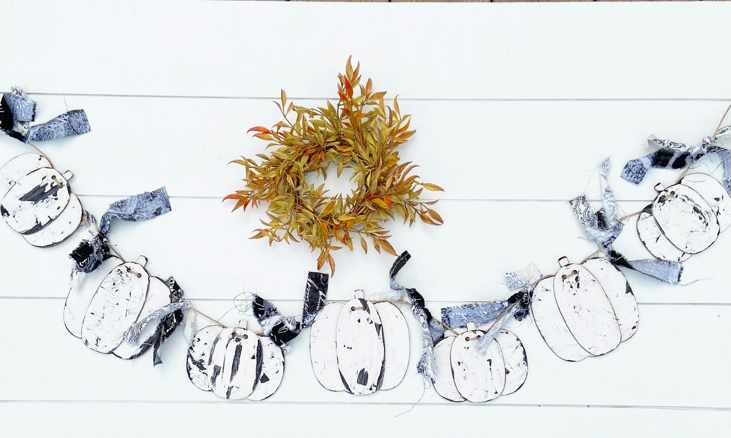 Farmhouse Wood Pumpkin Garland